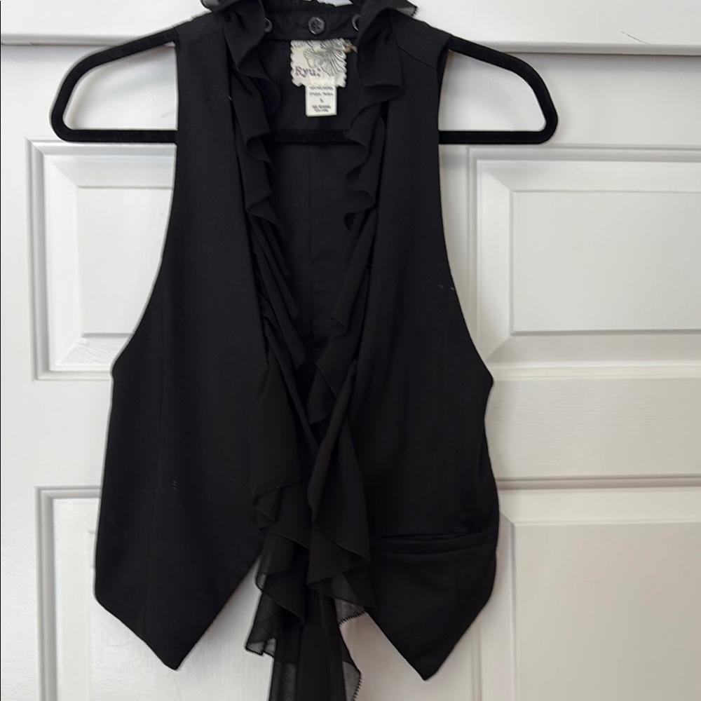 Ryu Black Sleeveless Ruffled Tie Front Blouse